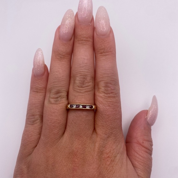 10k yellow gold Ruby and diamonds ring - Picture 9 of 13